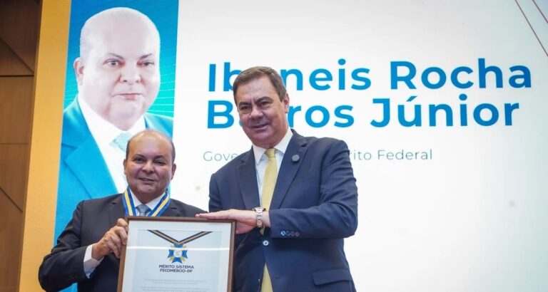 Ibaneis Rocha recebe Medalha Mérito Sistema Fecomércio-DF na celebração dos 55 anos da entidade