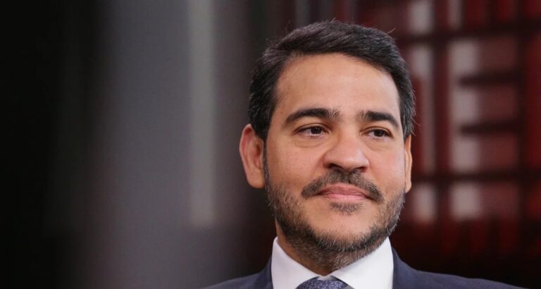 Messias mantém busca por votos após cancelamento de sabatina no Senado