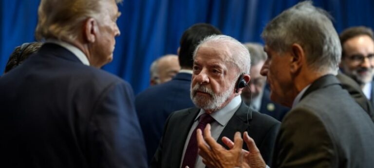 Lula prevê nova rodada de corte de tarifas dos EUA após telefonema com Trump