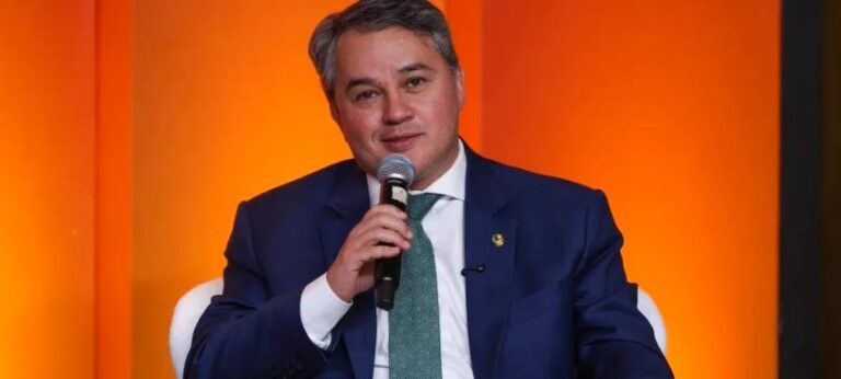 Efraim Filho afirma ter articulado com deputados projeto que pune devedor contumaz