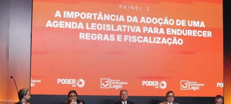 Deputado Domingos Sávio afirma que STF virou “balcão de negócios” e contesta decisão de Gilmar Mendes