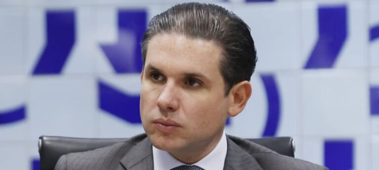 Motta afirma que disputa entre STF e Senado não gera vencedores e defende conciliação