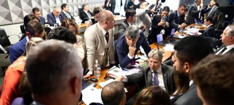 CPI do INSS rejeita convocação de Leila Pereira e executivos de Santander, PicPay e C6