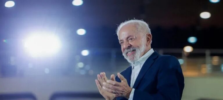 Governo lança plano para elevar investimento em ciência a 2% do PIB até 2034