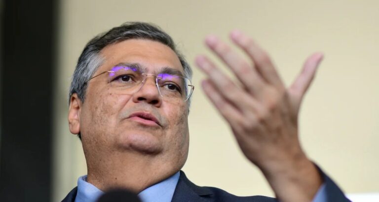 Dino leva ao plenário físico ação que suspendeu loterias e apostas municipais