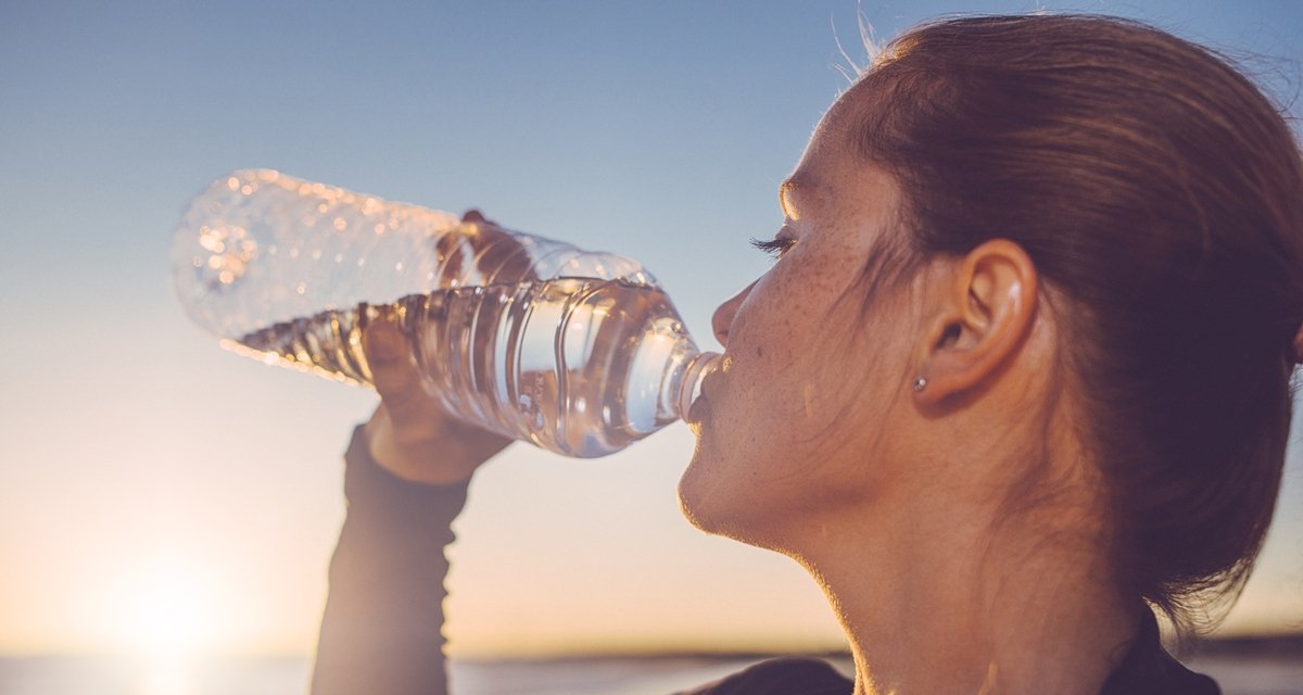 Dietas populares nas redes sociais oferecem riscos como ganho de peso e queda de pressão, alertam especialistas - Imagem do artigo original