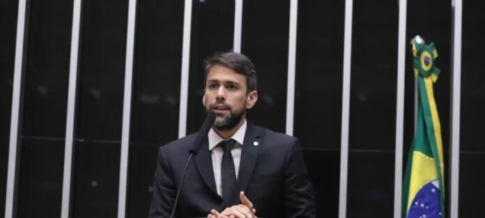 Imagem destacada - União Brasil alega ausência de diálogo em anúncio da pré-candidatura de Flávio Bolsonaro