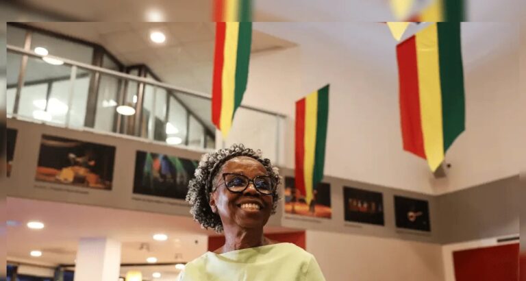 Dossiê reúne relatos de mulheres negras sobre a construção e a segregação em Brasília