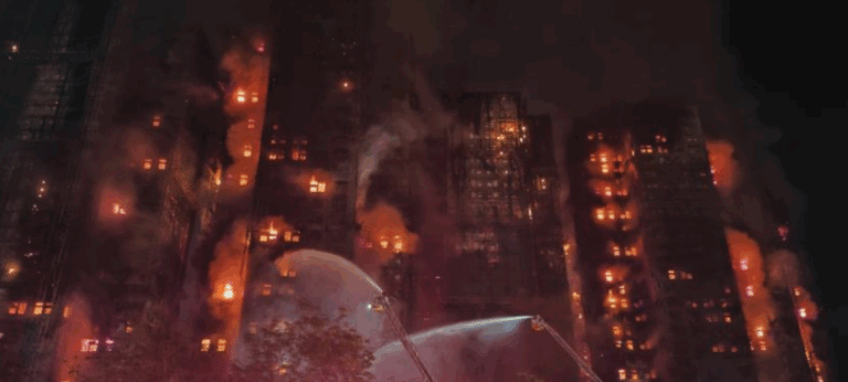 China convoca veículos estrangeiros e contesta cobertura do incêndio em Hong Kong