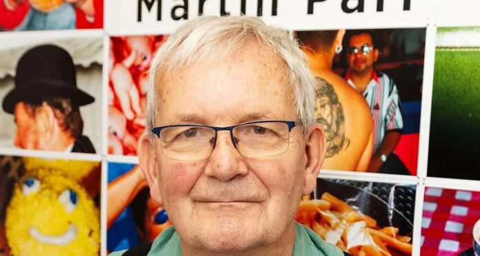 Imagem destacada - Fotógrafo britânico Martin Parr morre aos 73 anos em Bristol