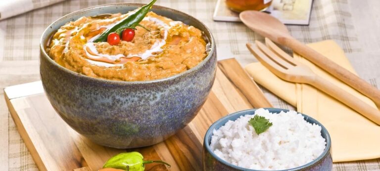 Receita detalha passo a passo para preparar vatapá cremoso em casa