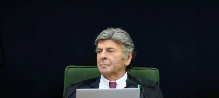 Moraes rejeita participação de Fux e mantém julgamento de Filipe Martins na 1ª Turma do STF