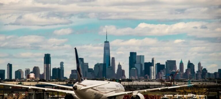 Iata prevê avanço de 4,5% no transporte aéreo mundial em 2026