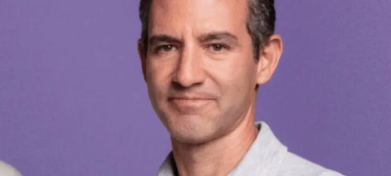 David Vélez admite estudar aquisição de banco para obter licença bancária