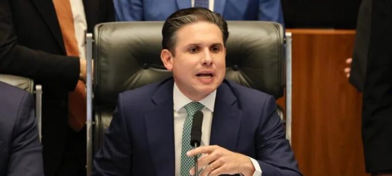 Motta acusa Glauber de tentar intimidar a Câmara e afirma que deputado saiu “humilhado”