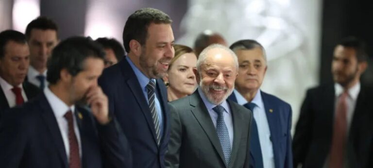 Ministros do governo Lula reprovam tumulto na Câmara e pauta de anistia: “lamentável”