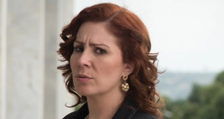 Líder do PT recorre ao STF para cassar mandatos de Carla Zambelli e Alexandre Ramagem