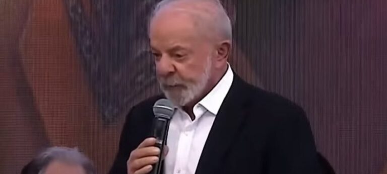Lula destaca novo equipamento de radioterapia e diz que é o mesmo usado por Trump e pelo papa