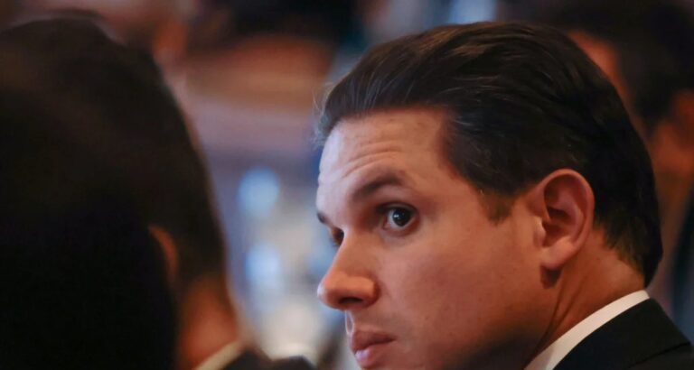 STF anula sessão conduzida por Hugo Motta que manteve mandato de Carla Zambelli