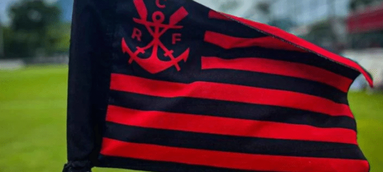Flamengo comemora união de clubes contra novos gramados sintéticos