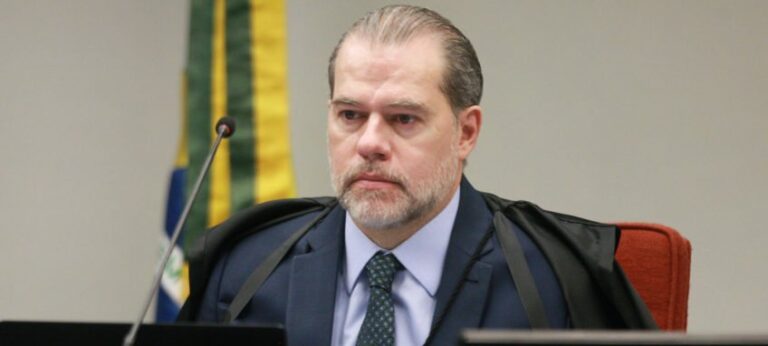 Toffoli mantém quebras de sigilo, mas coloca documentos sobre Vorcaro sob guarda do Senado