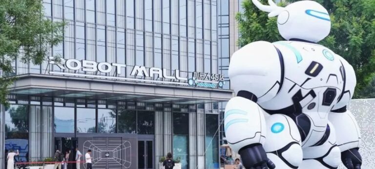 Shopping exclusivo para robôs em Pequim oferece máquinas de até R$ 11,3 milhões
