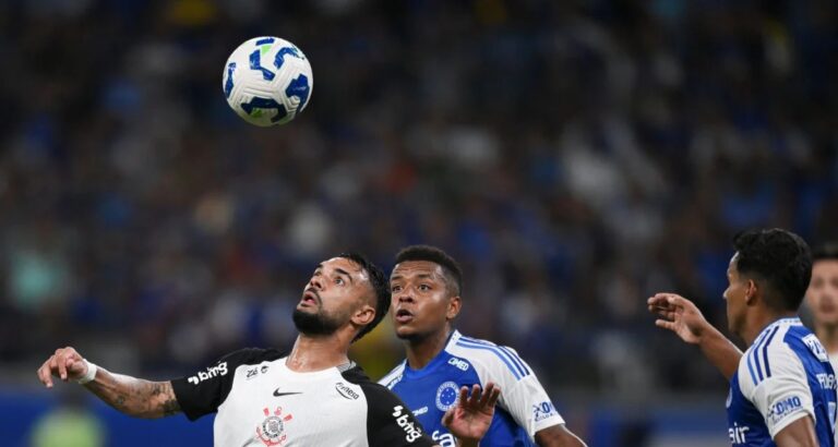 Corinthians recebe Cruzeiro para decisão da semifinal da Copa do Brasil