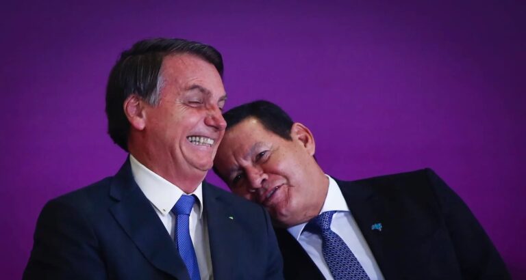 Mourão afirma que Bolsonaro “anda no fio da navalha” e pode morrer “de um dia para o outro”