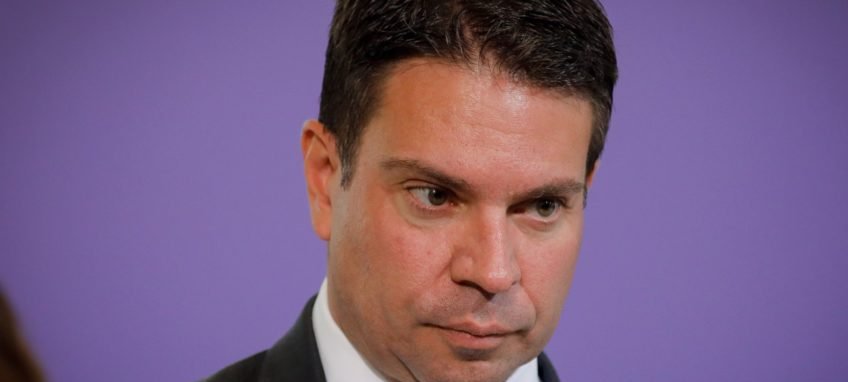 Líder do PL diz que Ramagem avalia deixar mandato em 2026 após pedido de asilo nos EUA - Imagem do artigo