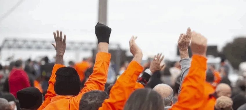 Greve dos petroleiros interrompe operações em seis refinarias e 16 plataformas da Petrobras - Imagem do artigo