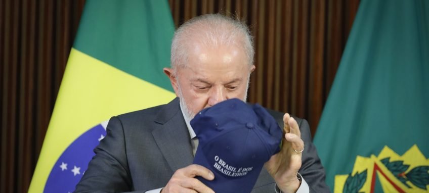 Aprovação de Lula chega a 48%, enquanto desaprovação fica em 49%, indica Quaest - Imagem do artigo