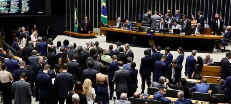 Câmara mantém alíquota de 5% para Sociedades Anônimas do Futebol