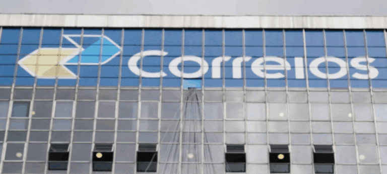 Trabalhadores dos Correios entram em greve em sete Estados