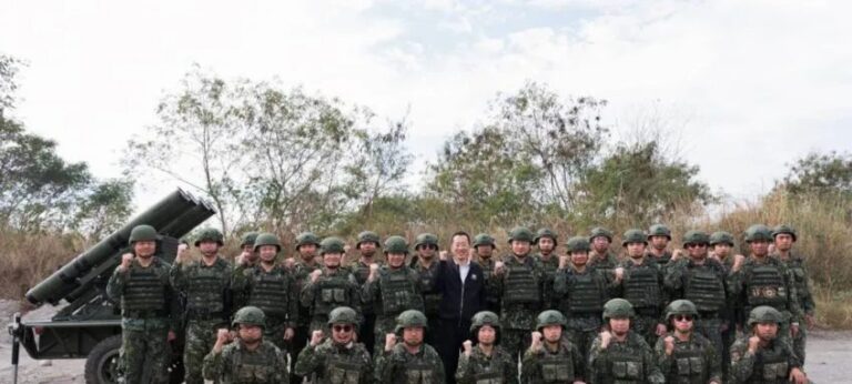 EUA autorizam venda de US$ 11 bilhões em armamentos para Taiwan