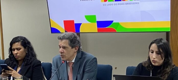 Imagem destacada - Tesouro decide até sexta (19) sobre empréstimo aos Correios, diz Haddad